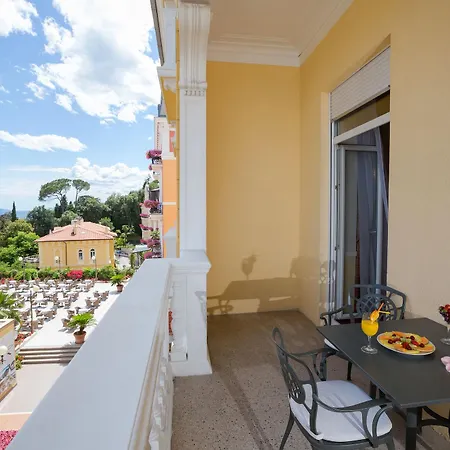 Continental 3* Opatija